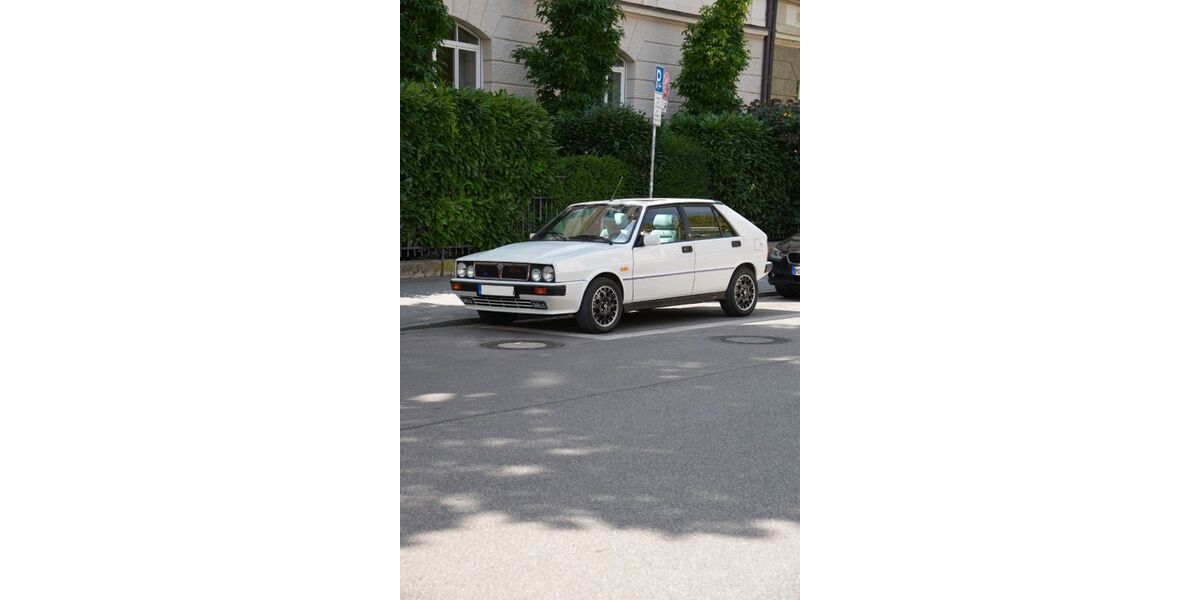 Lancia Delta 96.000 km 20.900 &euro; München 80798