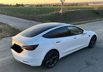 Tesla Model 3 15.324 km 29.999 &euro; Dortmund 44319