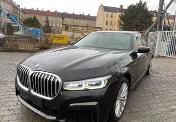 BMW 740 140.000 km 42.900 &euro; Berlin 10553