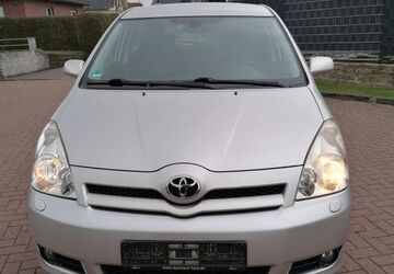 Toyota Corolla Verso 210.860 km 3.499 &euro; Rahden 32369