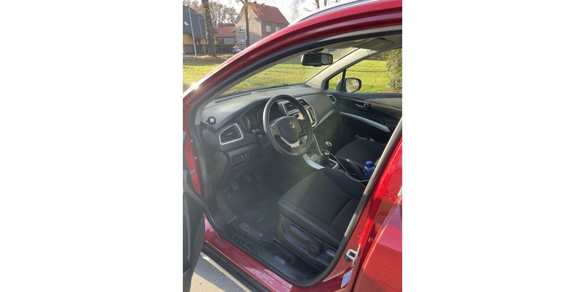 Suzuki SX4 59.000 km 12.400 &euro; Nichel 14822