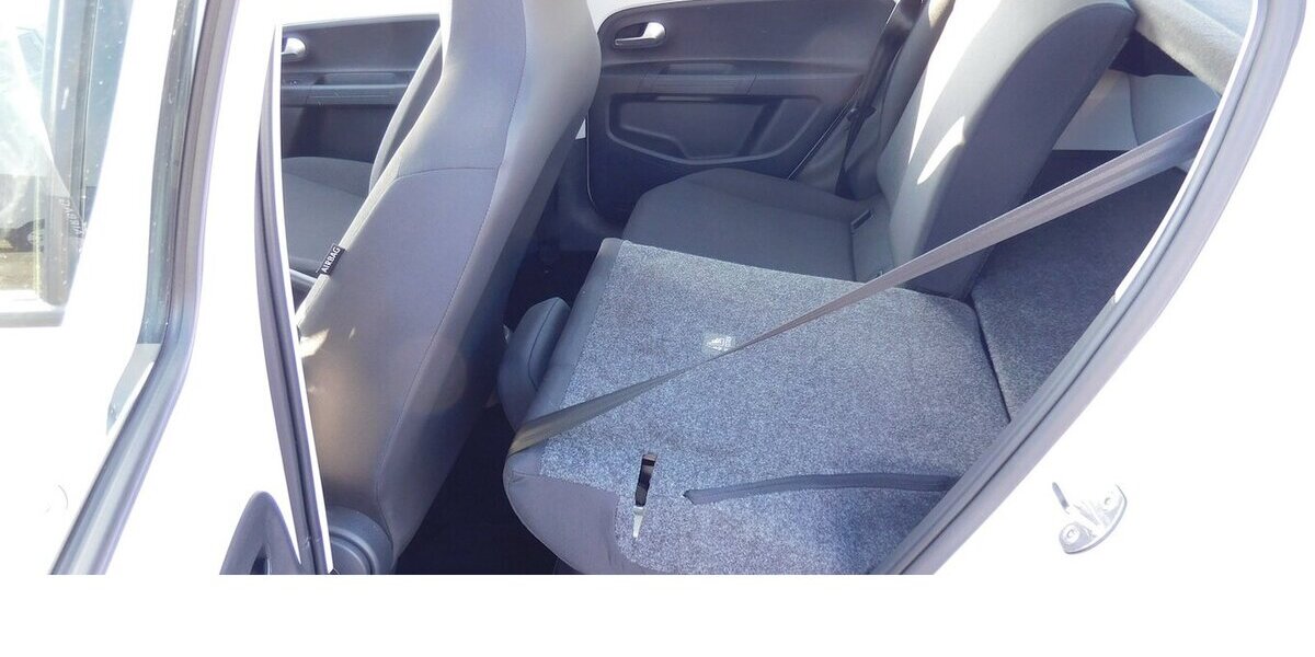 VW up! 1.0 Move MPI BMT 4Trg Klima Radio 27.100 km 11.990 &euro; Vordorf 38533