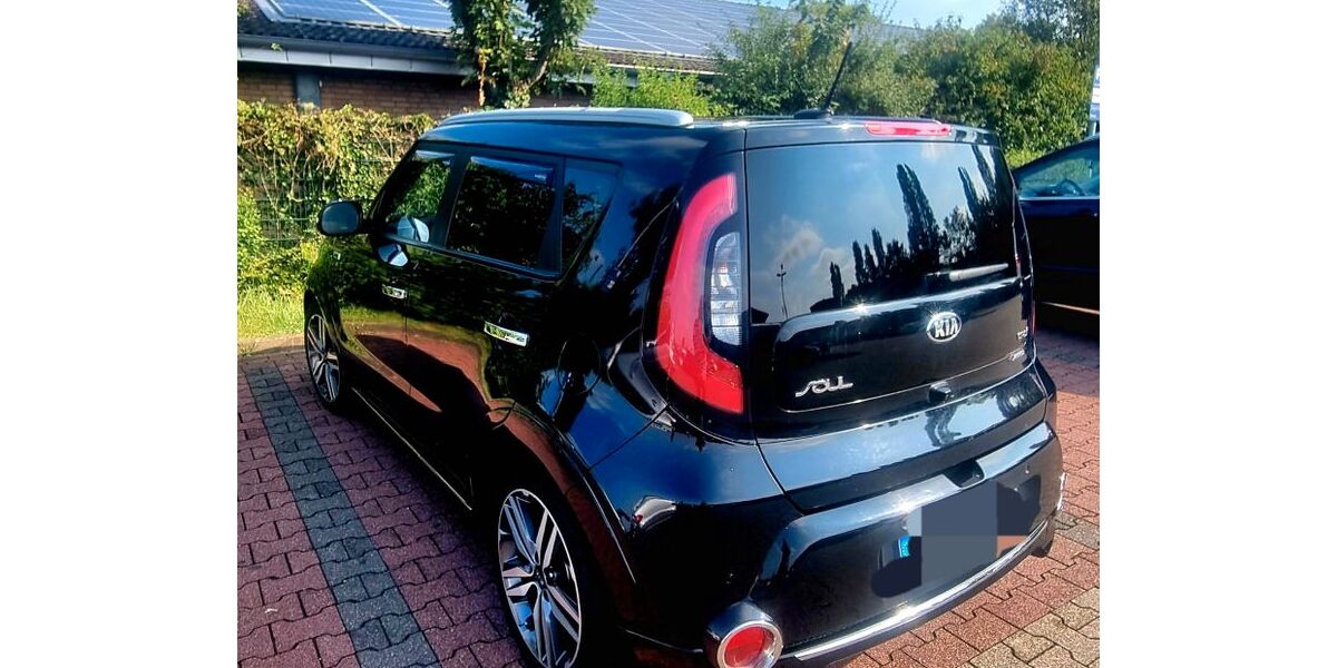 Kia Soul 103.500 km 11.800 &euro; Köln 51145