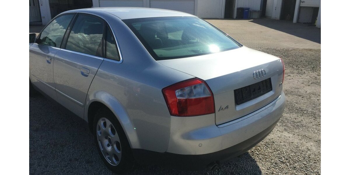 Audi A4 2.0,AHK,Sitzheiz.,Navi,Tüv 11/27! 216.000 km 2.600 &euro; Himmelkron 95502
