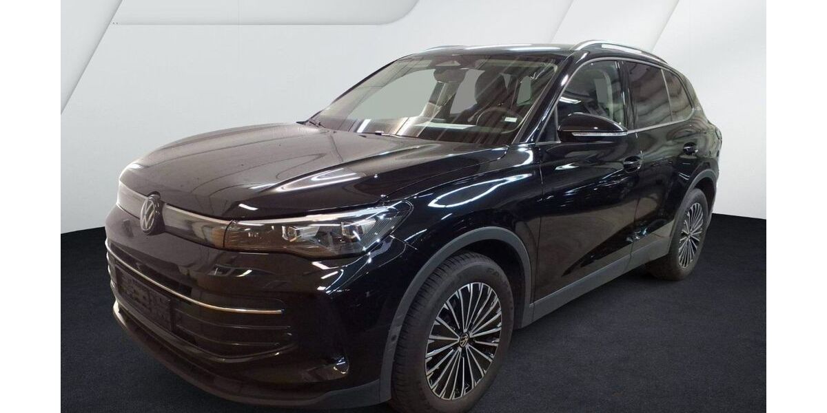 VW Tiguan 17.533 km 32.970 &euro; Neutraubling 93073