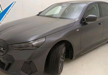 BMW i5 8.879 km 71.450 &euro; Celle 29227