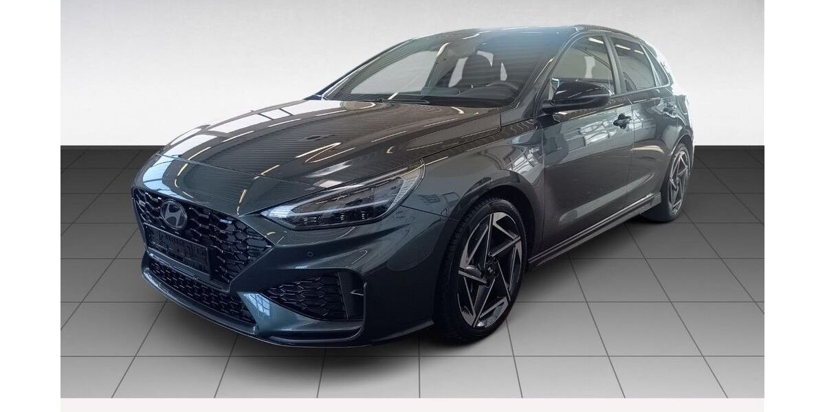 Hyundai i30 24.652 km 24.480 &euro; Bad Kreuznach 55543