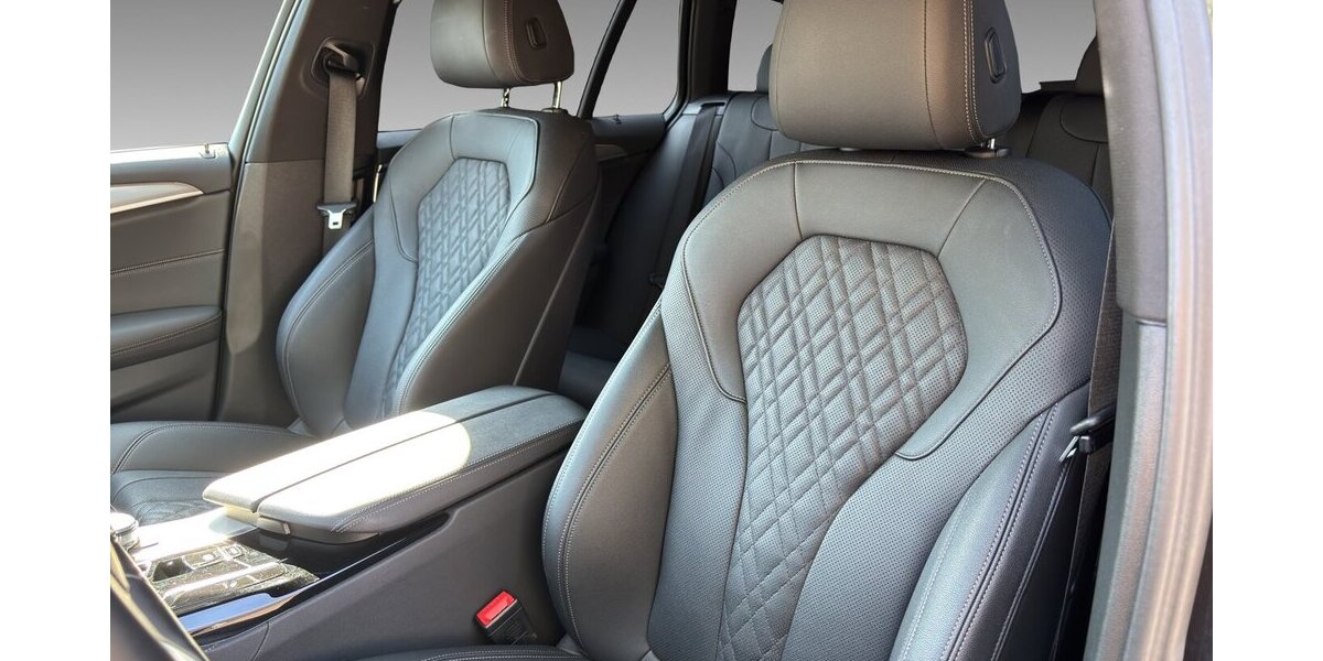 BMW 520d M-Sport Pro Leder Kamera LED ComfortSitz 99.895 km 31.900 &euro; Wuppertal 42327
