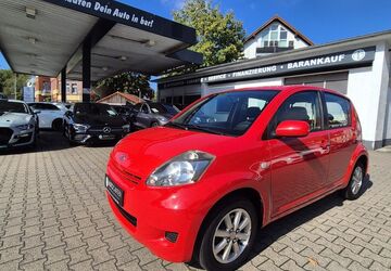 Daihatsu Sirion 128.000 km 5.990 &euro; Paderborn 33098