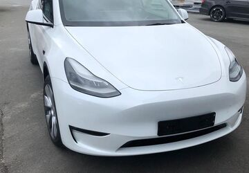 Tesla Model Y 50.200 km 34.900 &euro; Warstein 59581