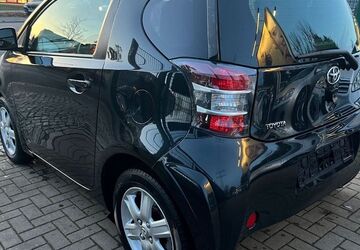 Toyota IQ 99.000 km 4.399 &euro; Berlin Weißensee-Pankow 13086