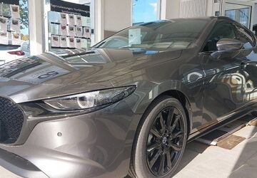 Mazda 3 6.648 km 29.890 &euro; Hamburg 22761
