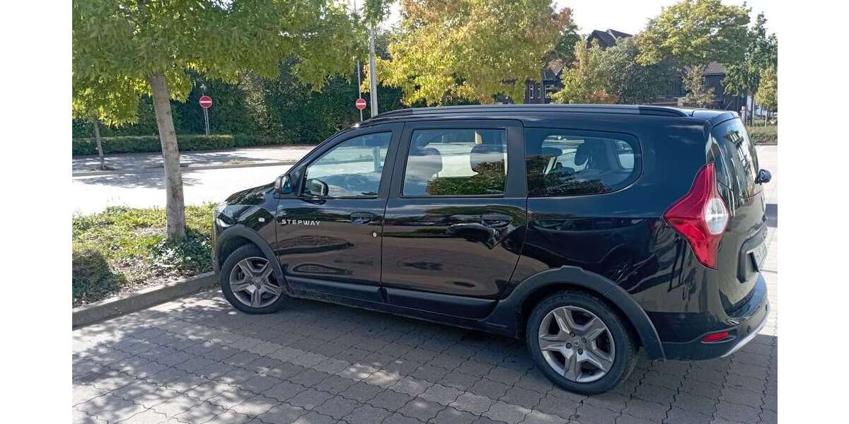 Dacia Lodgy 57.000 km 14.800 &euro; Löhne 32584