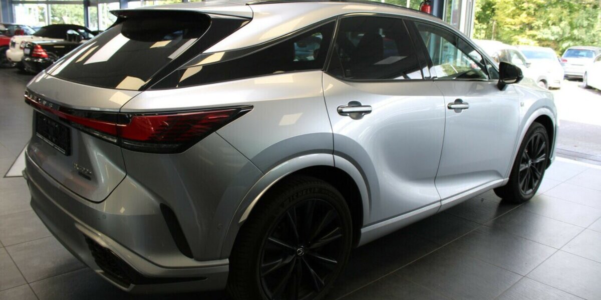 Lexus RX 500H F Sport 9.985 km 59.980 &euro; Euskirchen 53881