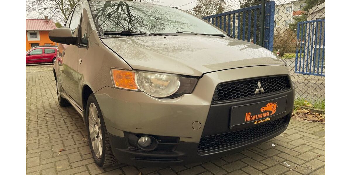 Mitsubishi Colt 89.407 km 3.990 &euro; Berlin 12107