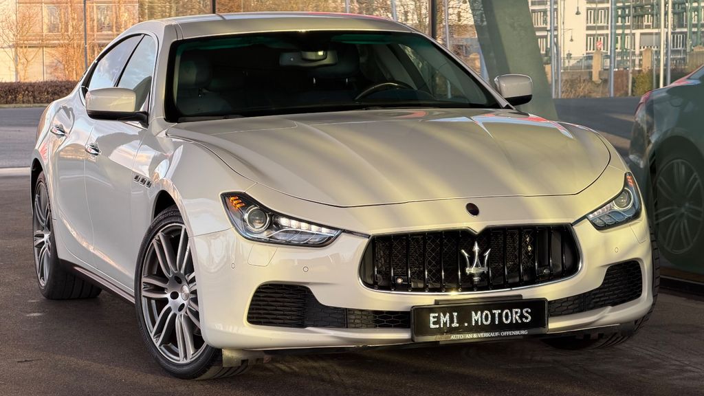 Maserati Ghibli 62.000 km 27.999 &euro; Offenburg- Zunsweier 77656