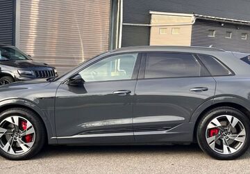 Audi Q8 e-tron 22.700 km 48.999 &euro; Geislingen / Eybach 73312