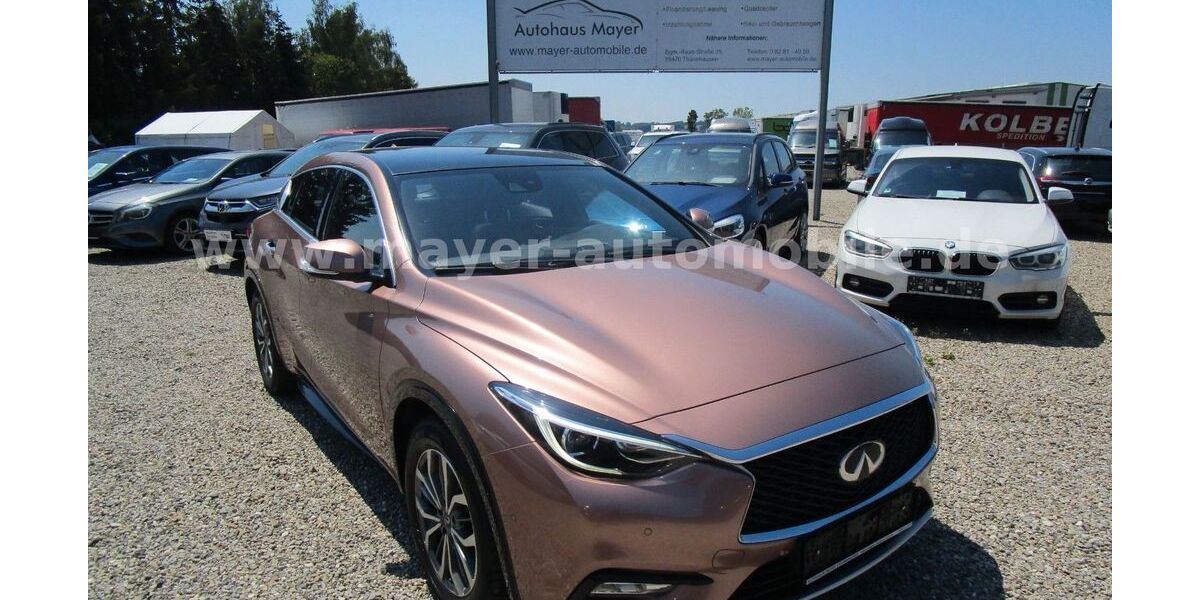 INFINITI Q30 130.000 km 11.999 &euro; Thannhausen 86470
