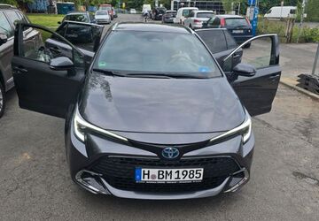 Toyota Corolla Verso 62.000 km 22.500 &euro; Kassel 34127