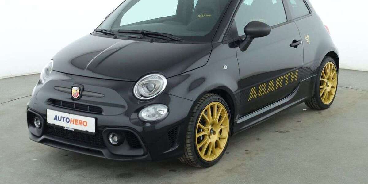 Abarth 695 1.923 km 29.980 &euro; Berlin 14059
