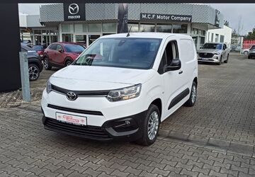 Toyota Proace City 15.296 km 21.790 &euro; Berlin 13403