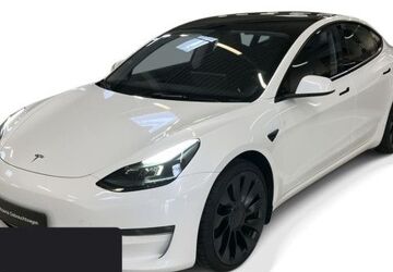 Tesla Model 3 52.536 km 32.100 &euro; Hanau 63457