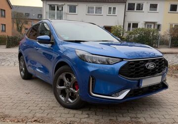 Ford Kuga 2.743 km 35.900 &euro; Hamburg 22159