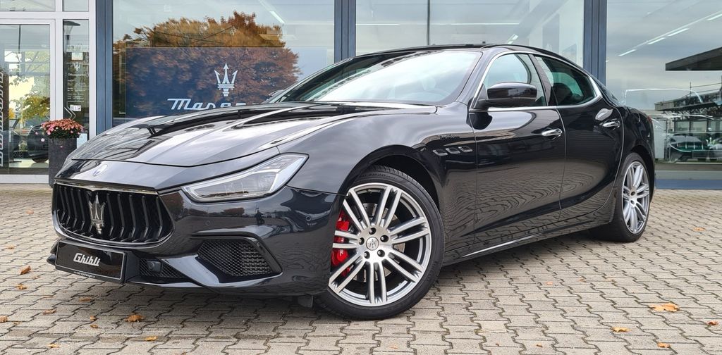 Maserati Ghibli 57.375 km 53.900 &euro; Königsbrunn 86343