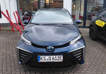 Toyota Mirai 28.000 km 12.000 &euro; Niestetal bei Kassel 34266