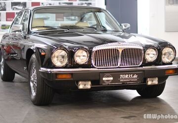 Jaguar Daimler 94.234 km 26.900 &euro; Köln 50823