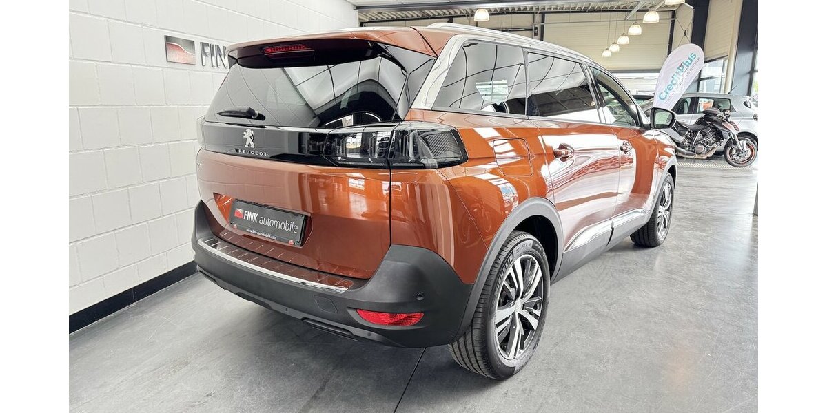 Peugeot 5008 Puretech 130 Allure 1.Hand 7 Sitze Carplay 23.100 km 23.890 &euro; Lich 35423