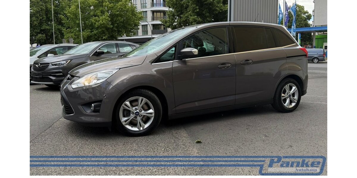 Ford Grand C-Max Champions Edition*SHZ*PDCv+h* 176.659 km 5.280 &euro; Berlin 13187