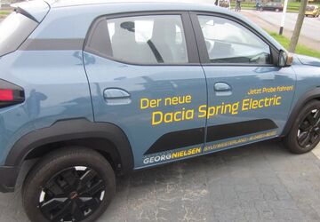 Dacia Spring 1.864 km 16.900 &euro; Westerland / Sylt 25980