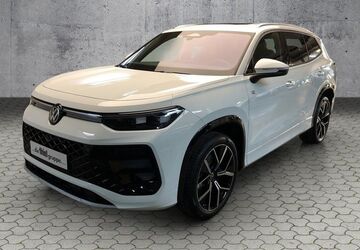 VW Tayron 2.000 km 60.885 &euro; Paderborn 33100