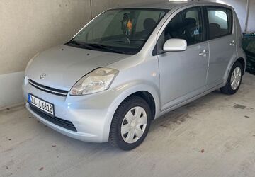 Daihatsu Sirion 182.000 km 2.150 &euro; Aachen 52080