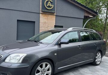 Toyota Avensis 248.000 km 4.370 &euro; Rostock 18055