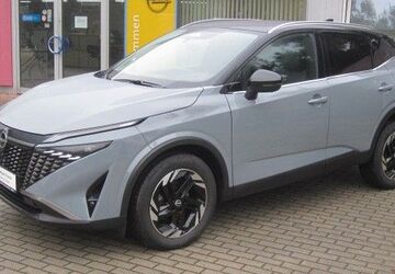 Nissan Qashqai 13.300 km 29.990 &euro; Cottbus 03044