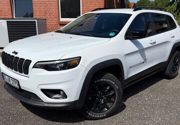 Jeep Cherokee 56.600 km 24.950 &euro; Niendorf bei Stecknitz 23881