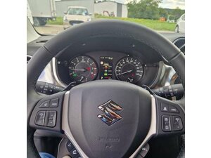 Suzuki Vitara Vollhybrid 1.5 Allgrip AGS Comfort+Garantie 7.500 km 29.750 &euro; Obrigheim-Asbach 74847