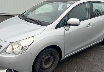 Toyota Verso 351.000 km 3.499 &euro; Berlin 12057