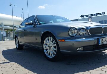 Jaguar XJ 165.000 km 11.900 &euro; Bordelum 25852