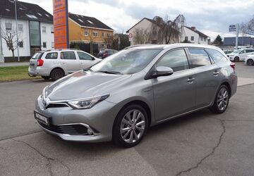 Toyota Auris 96.052 km 16.850 &euro; Ingelheim 55218