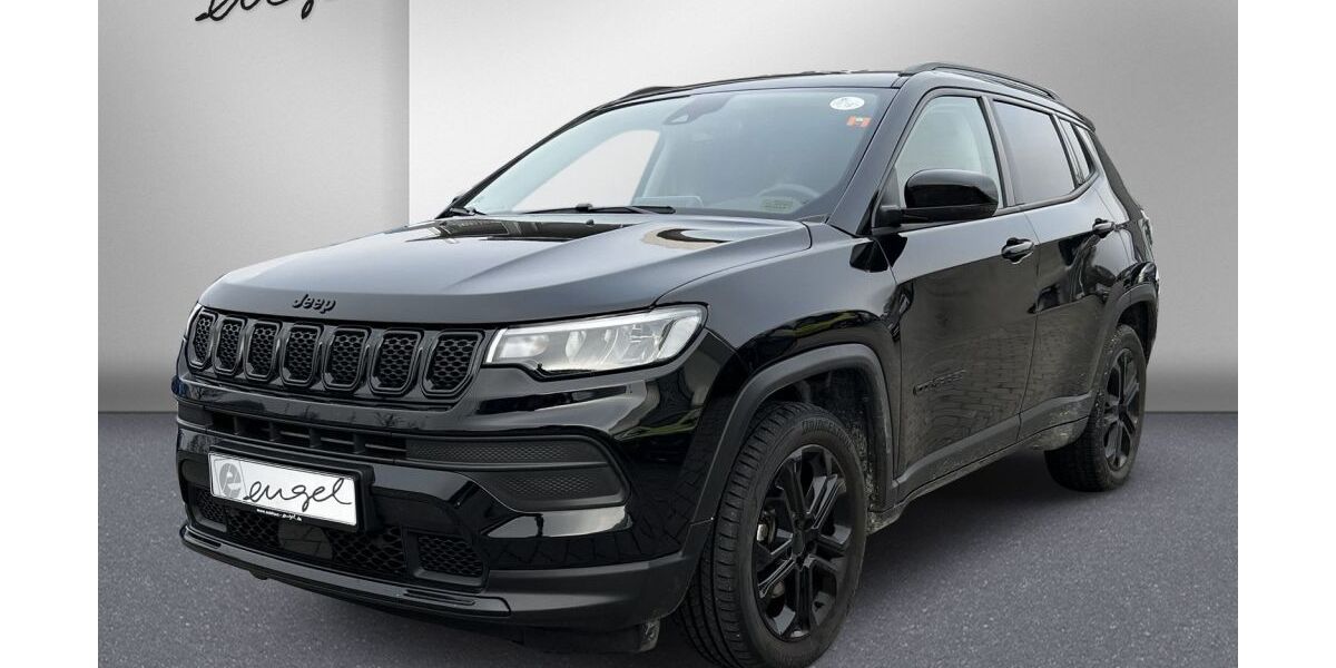 Jeep Compass 26.900 km 22.489 &euro; Wunsiedel 95632