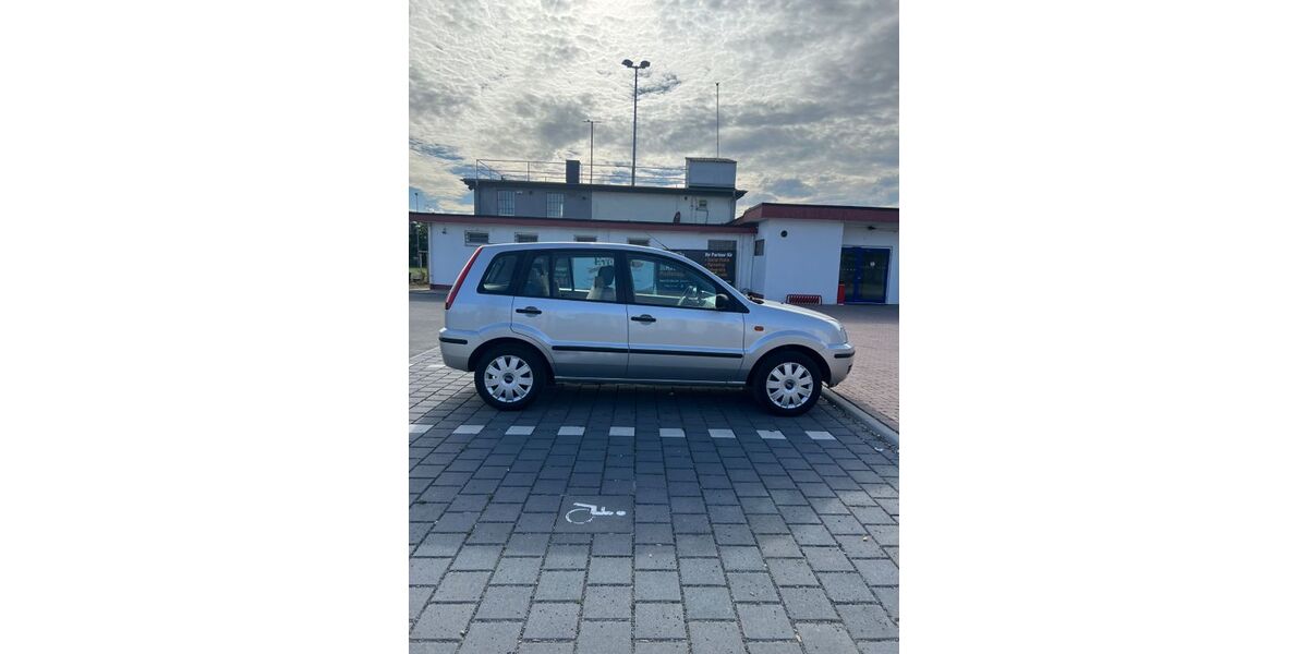 Ford Fusion 85.000 km 2.500 &euro; Bermersheim 67593