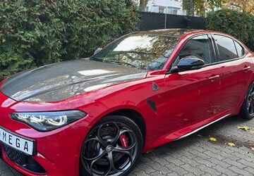 Alfa Romeo Giulia 33.340 km 63.950 &euro; Berlin 13407