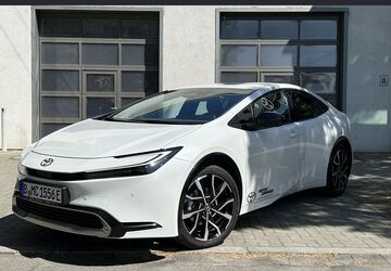 Toyota Prius 8.000 km 37.990 &euro; Berlin 13403