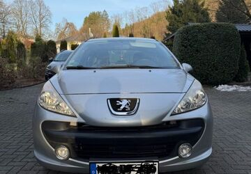 Peugeot 207 109.388 km 3.000 &euro; Halver 58553