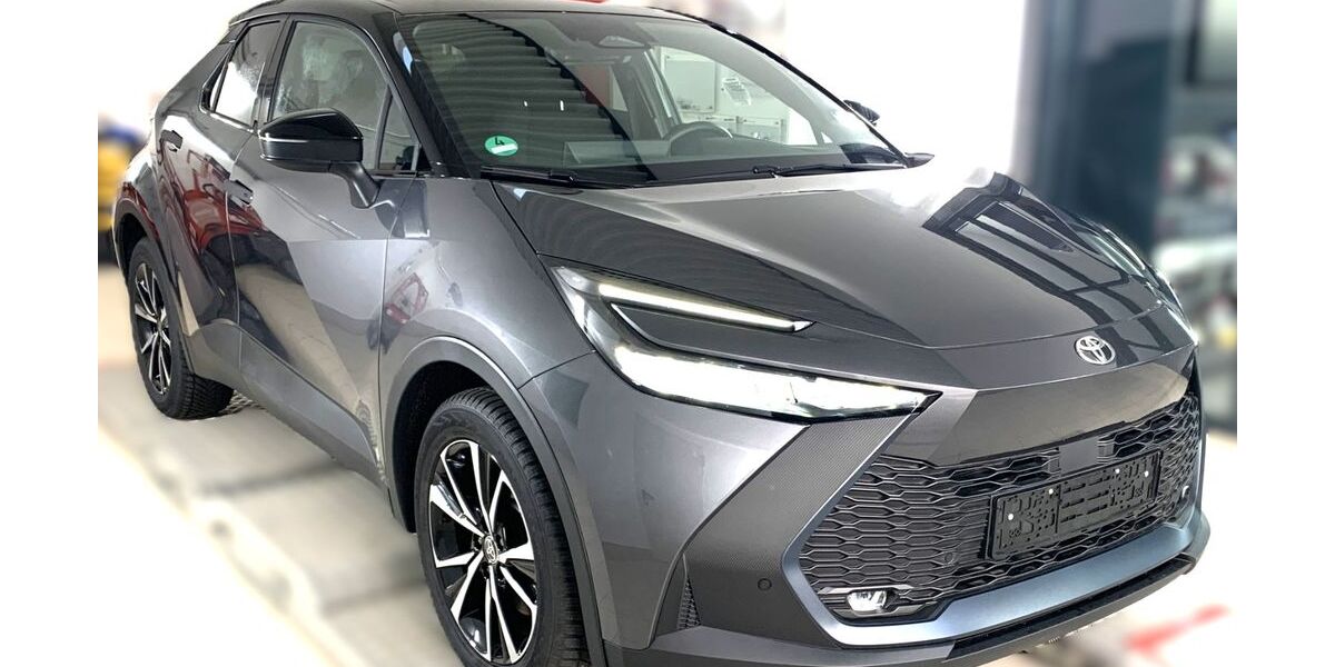 Toyota C-HR 3.900 km 32.990 &euro; Regen 94209