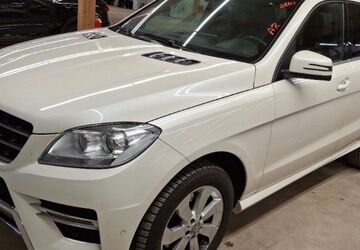 Mercedes-Benz ML 350 214.069 km 15.990 &euro; Windischeschenbach 92670