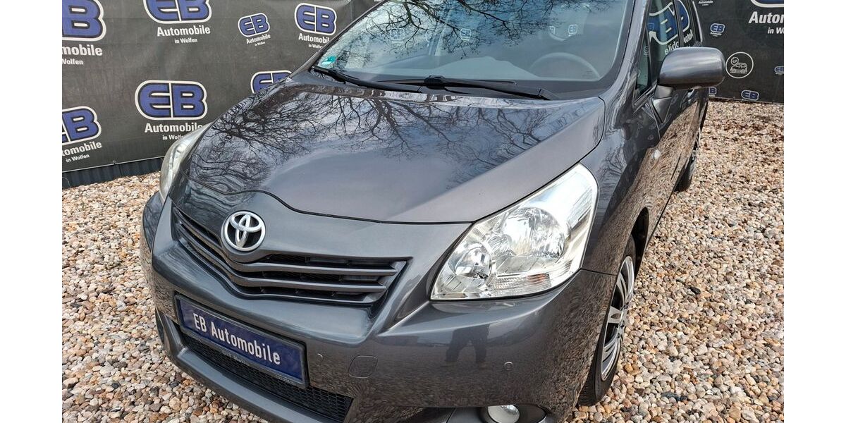 Toyota Verso 135.000 km 8.222 &euro; Bitterfeld-Wolfen OT Wolfen 06766